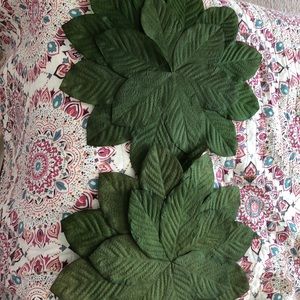 4 NEW leaf place mats, selling as a set